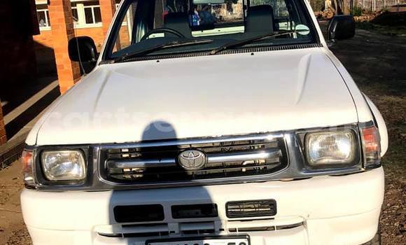 Medium with watermark toyota hilux manzini bhunya 26884