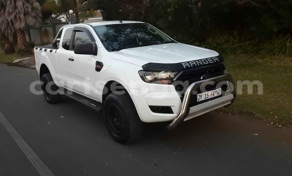 Nunua Ilio tumika Ford Pickup White Gari ndani ya Hluti nchini Wilaya ya Shiselweni Nunua Ilio tumika Ford Pickup White Gari ndani ya Hluti nchini Wilaya ya Shiselweni