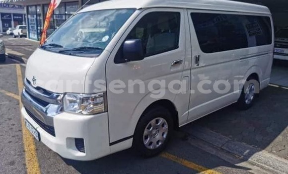 Buy Used Toyota Hiace White Car in Kubuta in Shiselweni District
