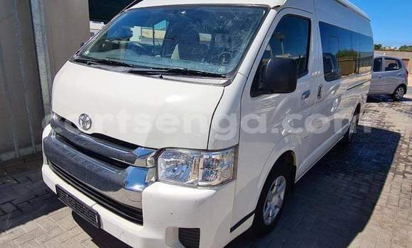 Acheter Occasion Voiture Toyota Hiace Blanc à Lobamba, Manzini