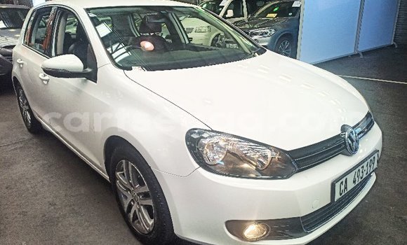 Nunua Ilio tumika Volkswagen Golf White Gari ndani ya Manzini nchini Manzini Nunua Ilio tumika Volkswagen Golf White Gari ndani ya Manzini nchini Manzini
