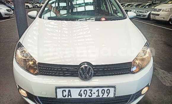 Nunua Ilio tumika Volkswagen Golf White Gari ndani ya Manzini nchini Manzini Nunua Ilio tumika Volkswagen Golf White Gari ndani ya Manzini nchini Manzini