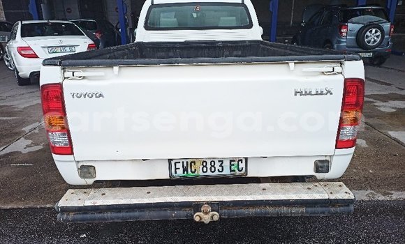 Buy Used Toyota Hilux White Car in Manzini in Manzini