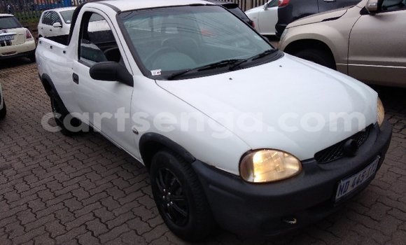 Nunua Ilio tumika Opel Corsa White Gari ndani ya Manzini nchini Manzini Nunua Ilio tumika Opel Corsa White Gari ndani ya Manzini nchini Manzini