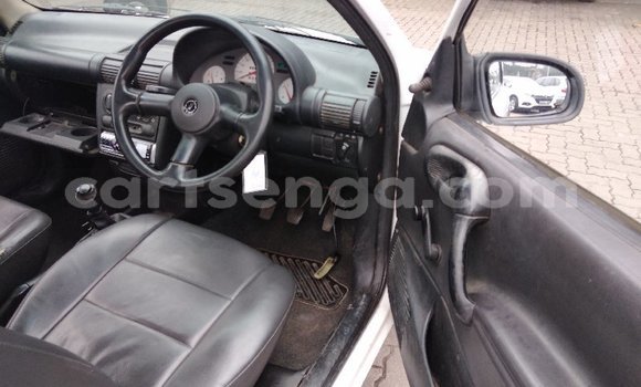 Nunua Ilio tumika Opel Corsa White Gari ndani ya Manzini nchini Manzini Nunua Ilio tumika Opel Corsa White Gari ndani ya Manzini nchini Manzini