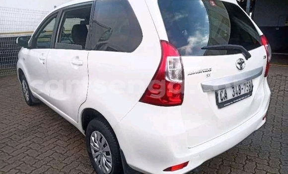 Nunua Ilio tumika Toyota Avanza White Gari ndani ya Manzini nchini Manzini Nunua Ilio tumika Toyota Avanza White Gari ndani ya Manzini nchini Manzini