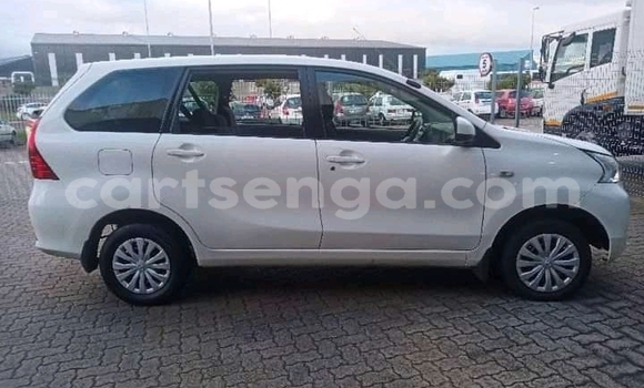 Nunua Ilio tumika Toyota Avanza White Gari ndani ya Manzini nchini Manzini Nunua Ilio tumika Toyota Avanza White Gari ndani ya Manzini nchini Manzini