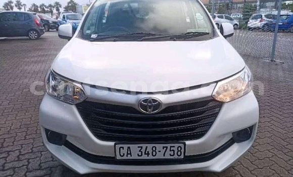 Nunua Ilio tumika Toyota Avanza White Gari ndani ya Manzini nchini Manzini Nunua Ilio tumika Toyota Avanza White Gari ndani ya Manzini nchini Manzini