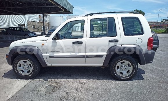 Nunua Ilio tumika Jeep Cherokee White Gari ndani ya Manzini nchini Manzini Nunua Ilio tumika Jeep Cherokee White Gari ndani ya Manzini nchini Manzini
