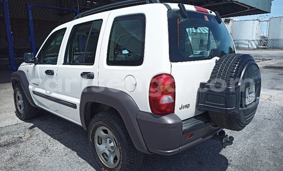 Nunua Ilio tumika Jeep Cherokee White Gari ndani ya Manzini nchini Manzini Nunua Ilio tumika Jeep Cherokee White Gari ndani ya Manzini nchini Manzini