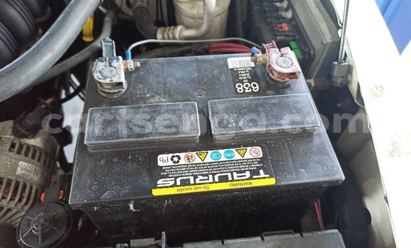 Nunua Ilio tumika Jeep Cherokee White Gari ndani ya Manzini nchini Manzini Nunua Ilio tumika Jeep Cherokee White Gari ndani ya Manzini nchini Manzini