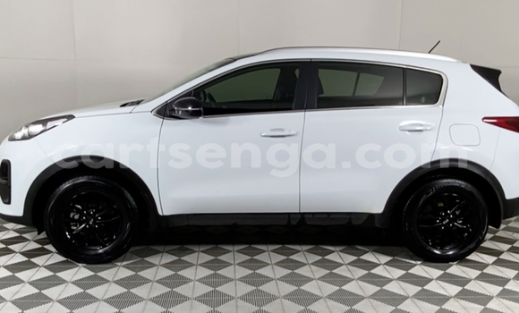Buy Used Kia Sportage White Car in Ngwenya in Hhohho