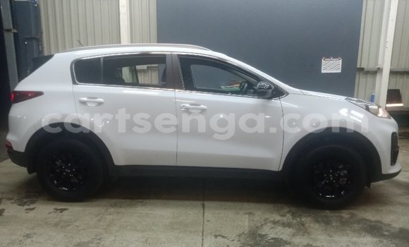 Nunua Ilio tumika Kia Sportage White Gari ndani ya Ngwenya nchini Hhohho Nunua Ilio tumika Kia Sportage White Gari ndani ya Ngwenya nchini Hhohho