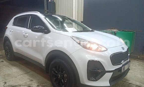 Nunua Ilio tumika Kia Sportage White Gari ndani ya Ngwenya nchini Hhohho Nunua Ilio tumika Kia Sportage White Gari ndani ya Ngwenya nchini Hhohho
