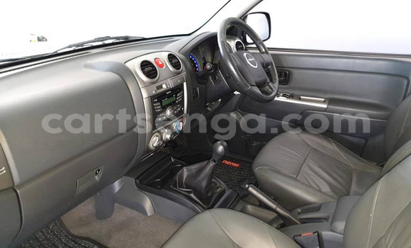 Buy Used Isuzu KB Blue Car in Ezulwini in Hhohho Buy Used Isuzu KB Blue Car in Ezulwini in Hhohho