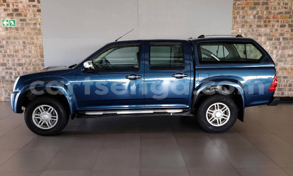 Buy Used Isuzu KB Blue Car in Ezulwini in Hhohho Buy Used Isuzu KB Blue Car in Ezulwini in Hhohho