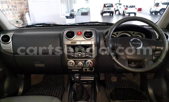 Buy Used Isuzu KB Blue Car in Ezulwini in Hhohho Buy Used Isuzu KB Blue Car in Ezulwini in Hhohho