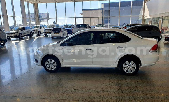 Buy Used Volkswagen Polo White Car in Ezulwini in Hhohho Buy Used Volkswagen Polo White Car in Ezulwini in Hhohho