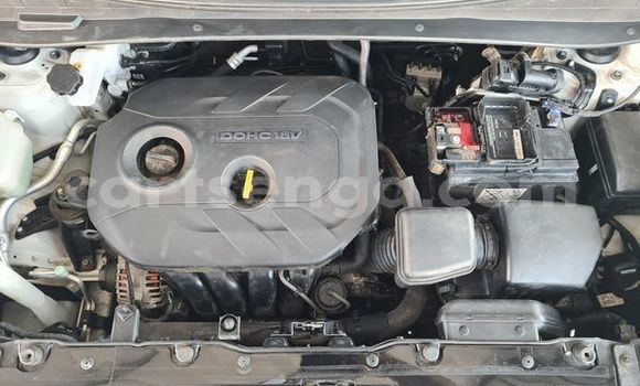 Acheter Occasion Voiture Hyundai ix35 Blanc à Ezulwini, Hhohho Acheter Occasion Voiture Hyundai ix35 Blanc à Ezulwini, Hhohho