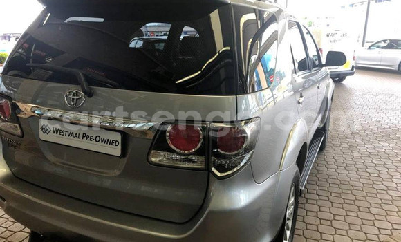 Acheter Occasion Voiture Toyota Fortuner Gris à Ezulwini, Hhohho Acheter Occasion Voiture Toyota Fortuner Gris à Ezulwini, Hhohho