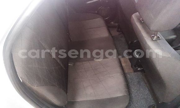 Nunua Ilio tumika Mazda 2 Silver Gari ndani ya Ezulwini nchini Hhohho Nunua Ilio tumika Mazda 2 Silver Gari ndani ya Ezulwini nchini Hhohho