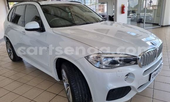 Nunua Ilio tumika BMW X5 White Gari ndani ya Ezulwini nchini Hhohho