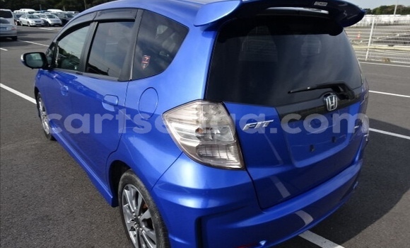 Nunua Ilio tumika Honda FIT Blue Gari ndani ya Ezulwini nchini Hhohho Nunua Ilio tumika Honda FIT Blue Gari ndani ya Ezulwini nchini Hhohho