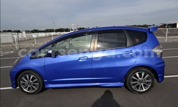 Nunua Ilio tumika Honda FIT Blue Gari ndani ya Ezulwini nchini Hhohho Nunua Ilio tumika Honda FIT Blue Gari ndani ya Ezulwini nchini Hhohho