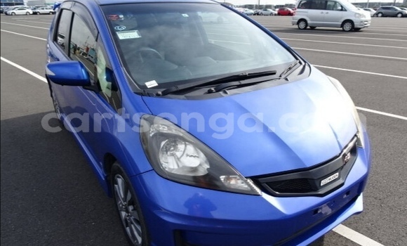 Nunua Ilio tumika Honda FIT Blue Gari ndani ya Ezulwini nchini Hhohho Nunua Ilio tumika Honda FIT Blue Gari ndani ya Ezulwini nchini Hhohho