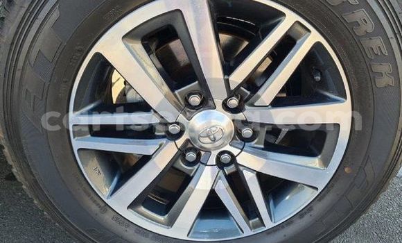 Nunua Ilio tumika Toyota Fortuner White Gari ndani ya Ezulwini nchini Hhohho Nunua Ilio tumika Toyota Fortuner White Gari ndani ya Ezulwini nchini Hhohho