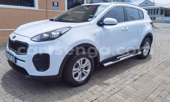Buy Used Kia Sportage White Car in Ezulwini in Hhohho
