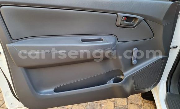 Acheter Occasion Voiture Toyota Hilux Blanc à Ezulwini, Hhohho Acheter Occasion Voiture Toyota Hilux Blanc à Ezulwini, Hhohho