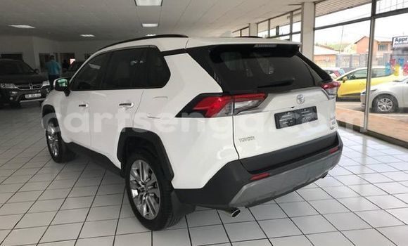 Acheter Occasion Voiture Toyota RAV4 Blanc à Ezulwini, Hhohho Acheter Occasion Voiture Toyota RAV4 Blanc à Ezulwini, Hhohho