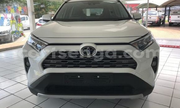 Acheter Occasion Voiture Toyota RAV4 Blanc à Ezulwini, Hhohho Acheter Occasion Voiture Toyota RAV4 Blanc à Ezulwini, Hhohho