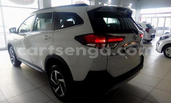 Acheter Occasion Voiture Toyota Rush Blanc à Ezulwini, Hhohho Acheter Occasion Voiture Toyota Rush Blanc à Ezulwini, Hhohho