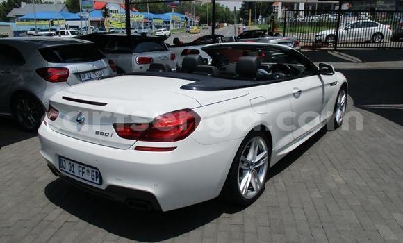 Nunua Ilio tumika BMW 6er White Gari ndani ya Manzini nchini Manzini Nunua Ilio tumika BMW 6er White Gari ndani ya Manzini nchini Manzini