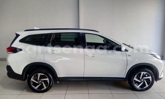 Acheter Occasion Voiture Toyota Rush Blanc à Ezulwini, Hhohho Acheter Occasion Voiture Toyota Rush Blanc à Ezulwini, Hhohho