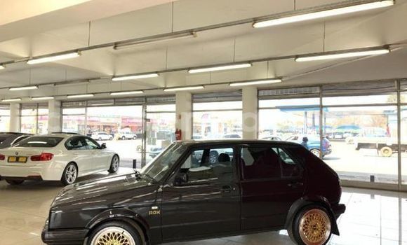 Nunua Ilio tumika Volkswagen Golf Black Gari ndani ya Ezulwini nchini Hhohho Nunua Ilio tumika Volkswagen Golf Black Gari ndani ya Ezulwini nchini Hhohho