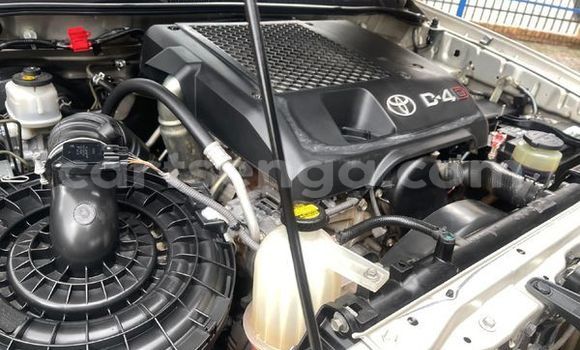 Nunua Ilio tumika Toyota Fortuner Silver Gari ndani ya Ezulwini nchini Hhohho Nunua Ilio tumika Toyota Fortuner Silver Gari ndani ya Ezulwini nchini Hhohho