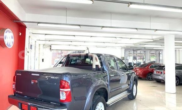 Acheter Occasion Voiture Toyota Hilux Gris à Ezulwini, Hhohho Acheter Occasion Voiture Toyota Hilux Gris à Ezulwini, Hhohho