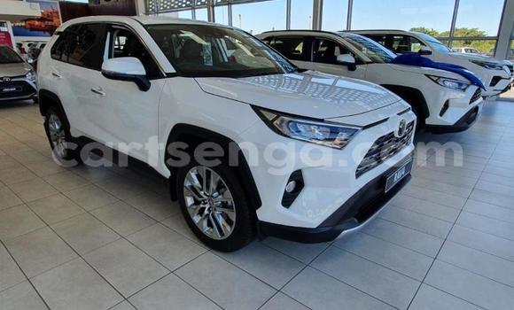 Buy Used Toyota RAV4 White Car in Big Bend in Lubombo District
