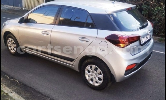 Buy Used Hyundai i20 Silver Car in Ezulwini in Hhohho Buy Used Hyundai i20 Silver Car in Ezulwini in Hhohho