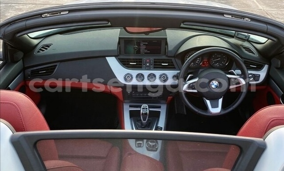 Acheter Occasion Voiture BMW Z4 Blanc à Big Bend, Lubombo Acheter Occasion Voiture BMW Z4 Blanc à Big Bend, Lubombo