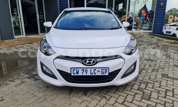 Acheter Occasion Voiture Hyundai i30 Blanc à Ezulwini, Hhohho Acheter Occasion Voiture Hyundai i30 Blanc à Ezulwini, Hhohho