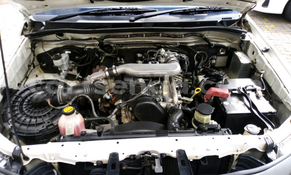 Nunua Ilio tumika Toyota Hilux White Gari ndani ya Ezulwini nchini Hhohho Nunua Ilio tumika Toyota Hilux White Gari ndani ya Ezulwini nchini Hhohho