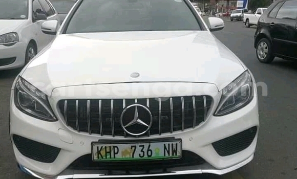 Nunua Ilio tumika Mercedes‒Benz C–Class White Gari ndani ya Ezulwini nchini Hhohho Nunua Ilio tumika Mercedes‒Benz C–Class White Gari ndani ya Ezulwini nchini Hhohho
