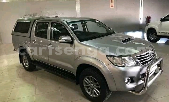 Nunua Ilio tumika Toyota Hilux Silver Gari ndani ya Ezulwini nchini Hhohho Nunua Ilio tumika Toyota Hilux Silver Gari ndani ya Ezulwini nchini Hhohho