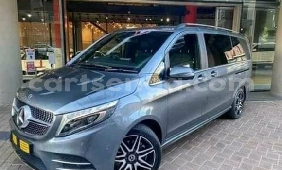 Nunua Ilio tumika Mercedes‒Benz Viano Beige Gari ndani ya Ezulwini nchini Hhohho Nunua Ilio tumika Mercedes‒Benz Viano Beige Gari ndani ya Ezulwini nchini Hhohho