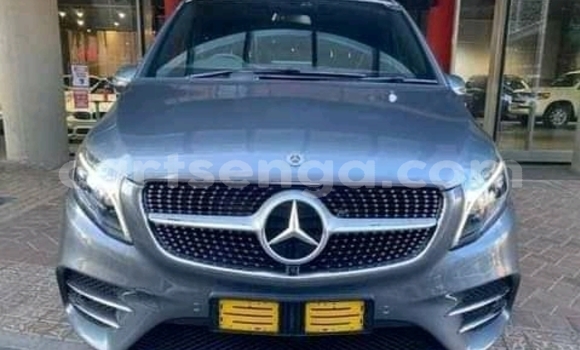 Nunua Ilio tumika Mercedes‒Benz Viano Beige Gari ndani ya Ezulwini nchini Hhohho Nunua Ilio tumika Mercedes‒Benz Viano Beige Gari ndani ya Ezulwini nchini Hhohho