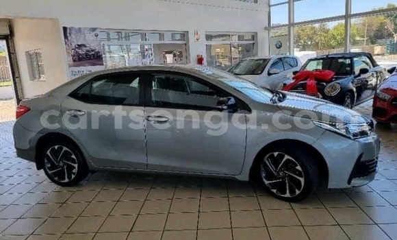 Buy Used Toyota Corolla Silver Car in Ezulwini in Hhohho Buy Used Toyota Corolla Silver Car in Ezulwini in Hhohho
